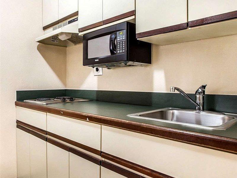 Suburban Studios Огаста Экстерьер фото